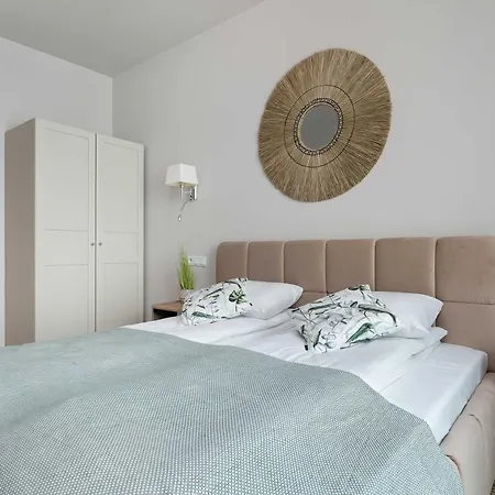Stylowe Chmielna Serce Miasta By Renters Апартаменты