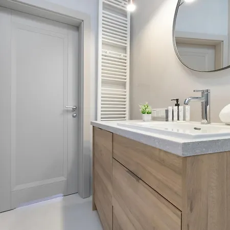 Stylowe Chmielna Serce Miasta By Renters *