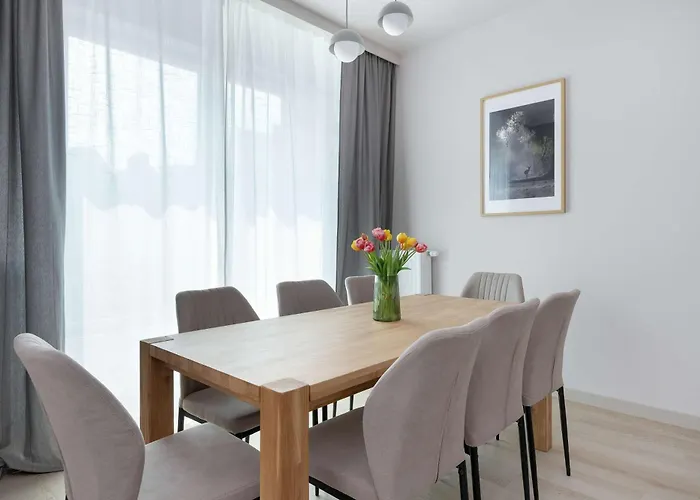 Stylowe Chmielna Serce Miasta By Renters Apartman